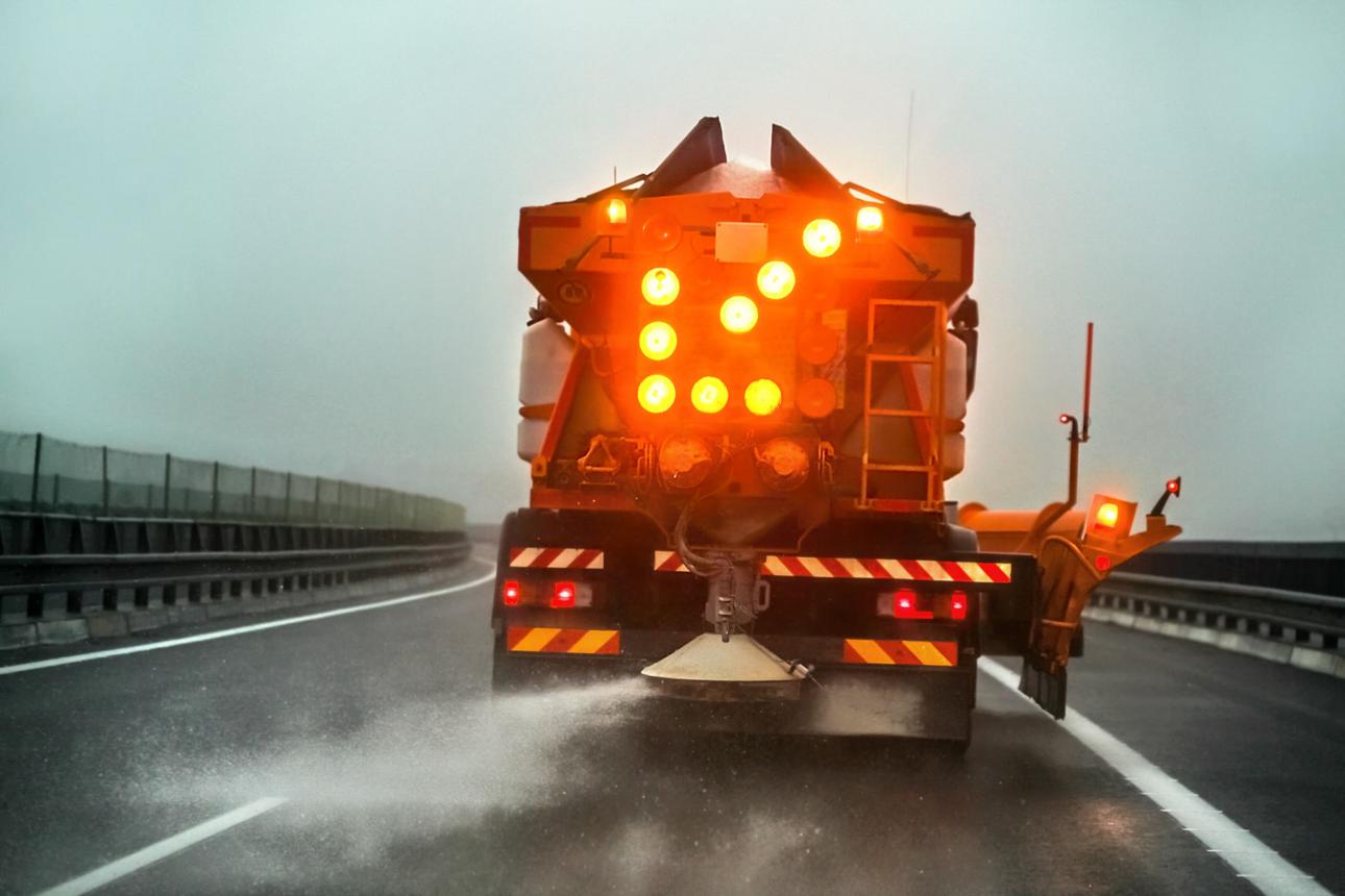 deicing truck